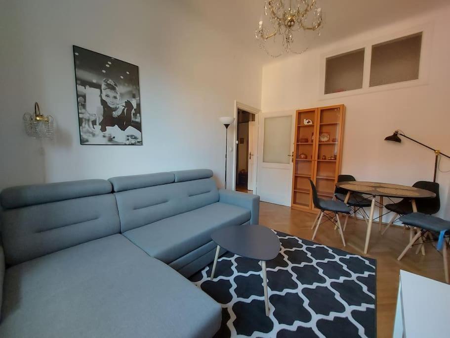 Warsaw Holiday Apartment Bagian luar foto